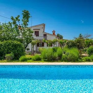https://apartmani-martina.in-istria.net