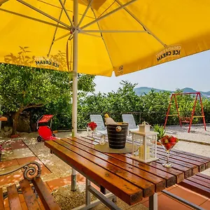 https://apartments-josip-trogir.splithotels.org